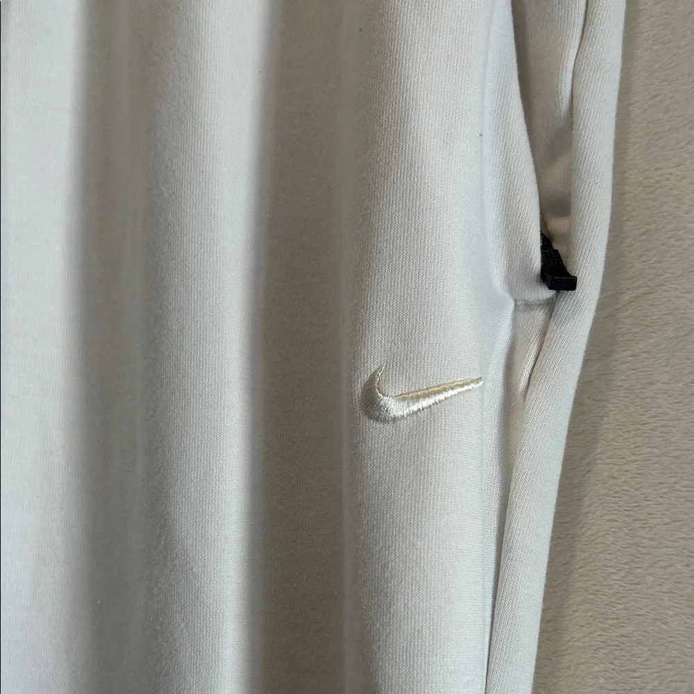 Nike White Men's Sweatpants - Picture 2 of 5
